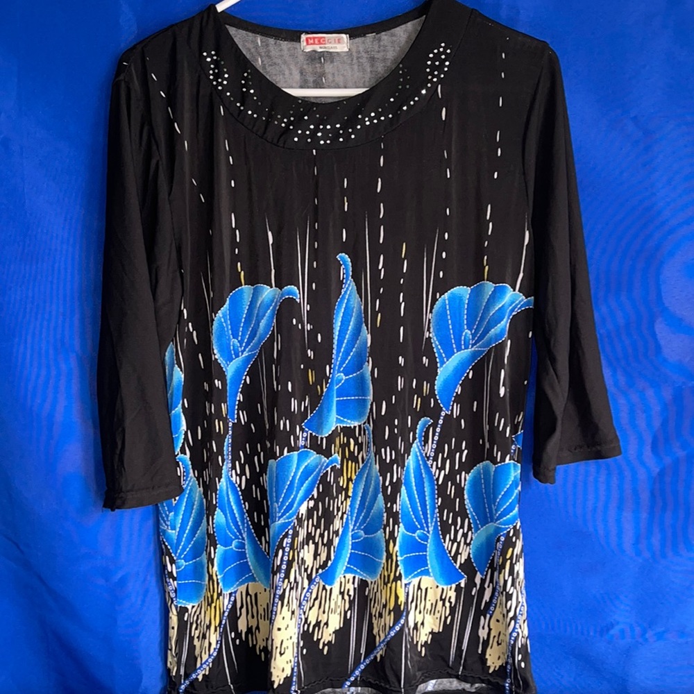 Meggie Flowers Top 3/4 sleeve